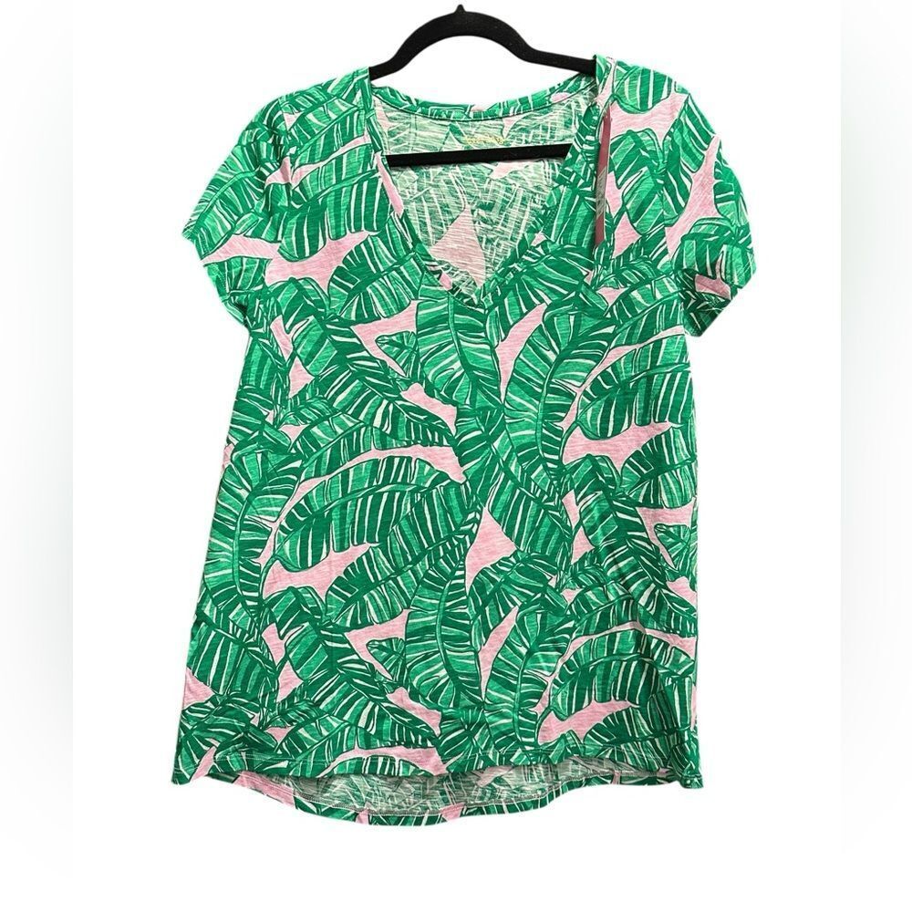 NEW! Lilly Pulitzer Medium Shirt Etta V-Neck Conch Shell Pink Let's Go Bananas